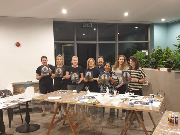 An evening class at Kingdom Compound - Riyadh - first time airbrush - excellent effort !